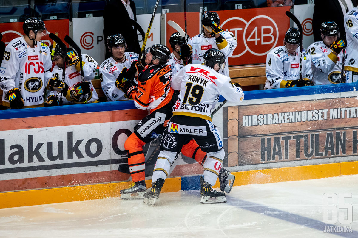 Kärpät ja HPK kohtasivat keskiviikkona toista kertaa tällä kaudella. Kuvituskuva.