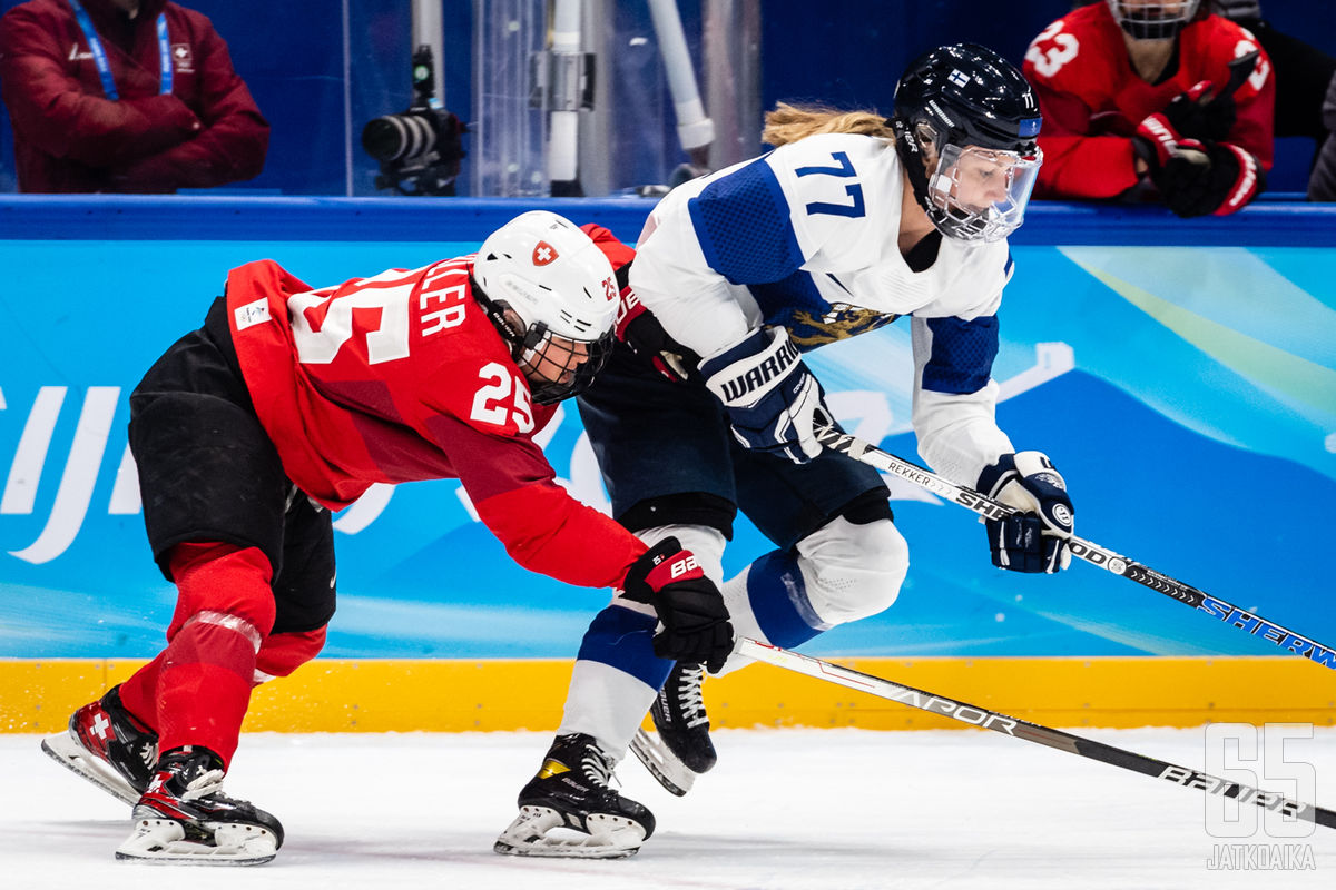 Sveitsin Alina Müller varattiin PWHL:ään ensimmäisenä eurooppalaisena. Susanna Tapani on sarjan ainoa suomalaispelaaja.