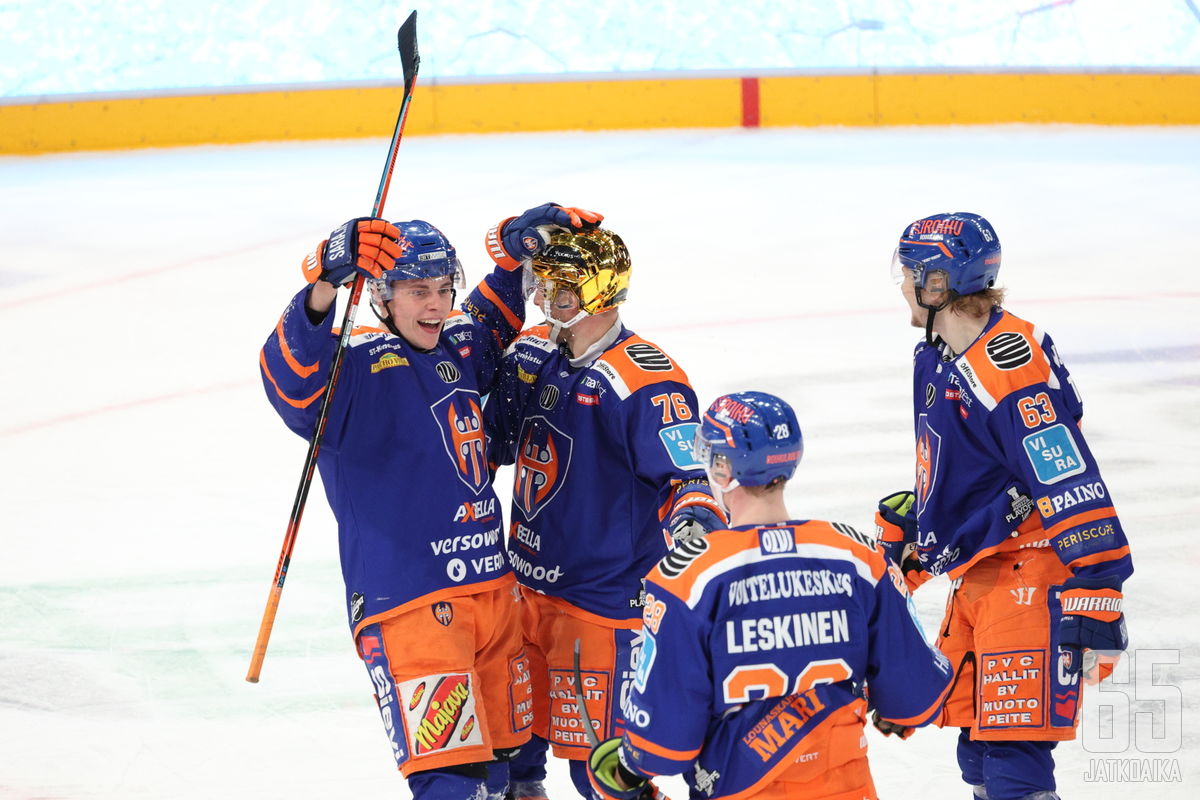 Tappara ei masentunut, vaikka se oli kahden maalin takaa-ajoasemassa ensimmäisen erän jälkeen.