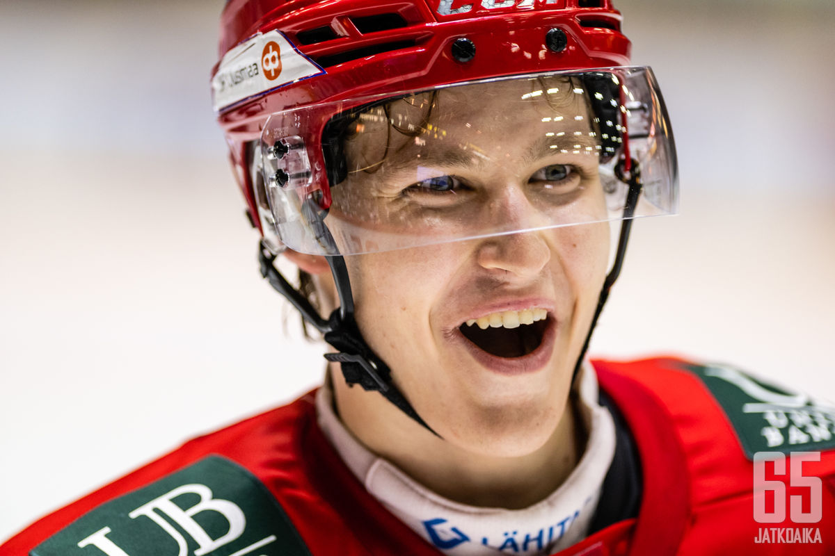 HIFK ja Roni Hirvonen ehtivät iloita vielä paljon kauden mittaan.