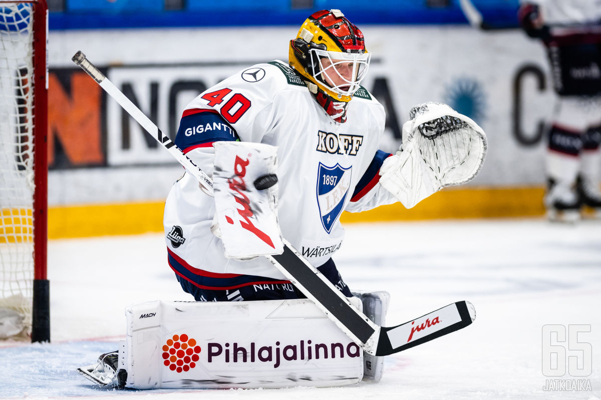 Karhunen aloitti kauden HIFK-paidassa.