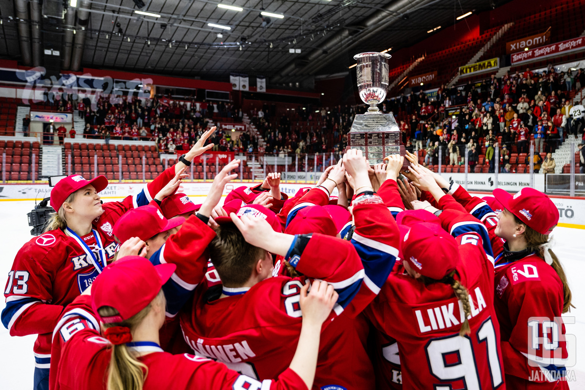 Hallitseva Naisten Liigan voittaja HIFK ei luovu hevillä Aurora Borealis -maljasta.