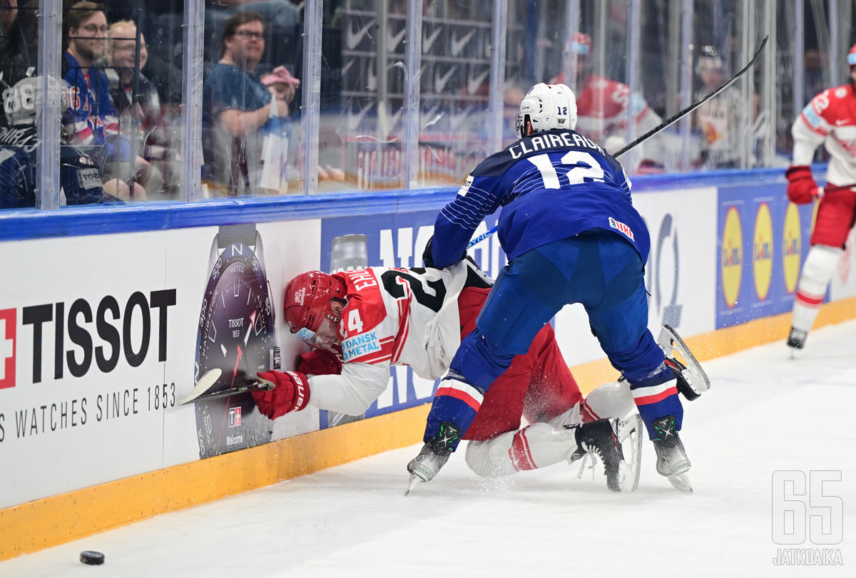 Nikolaj Ehlers koki kovia Ranska-ottelun avauserässä.