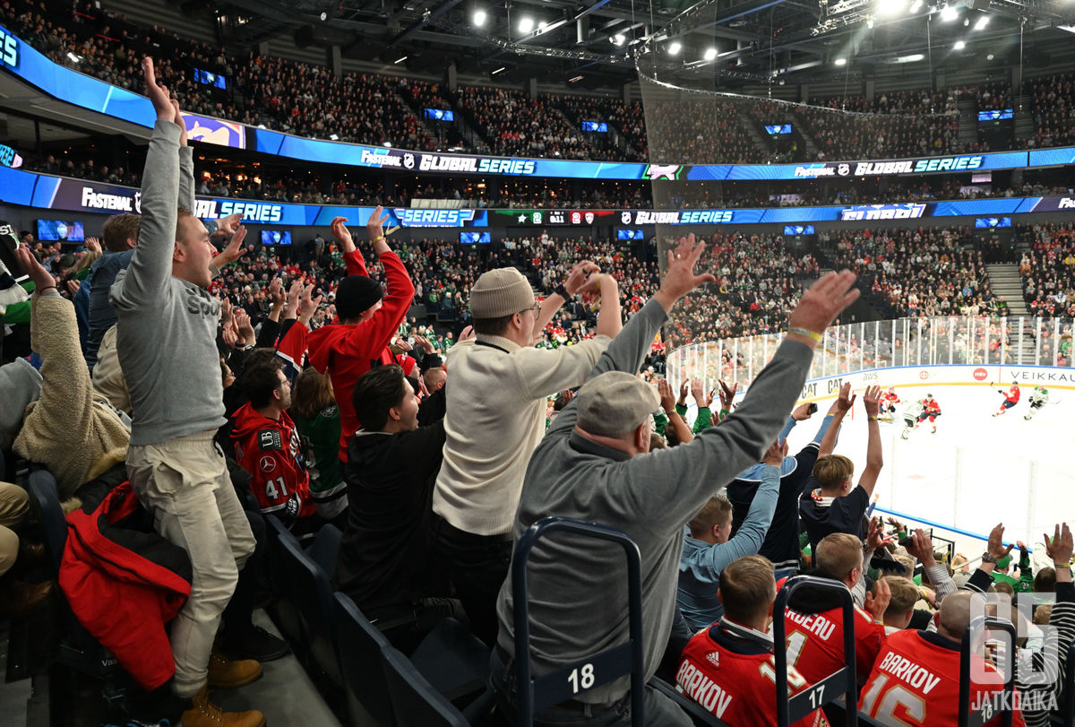 Aalto on harvinainen näky NHL-areenoilla, mutta Tampereella se nähtiin.