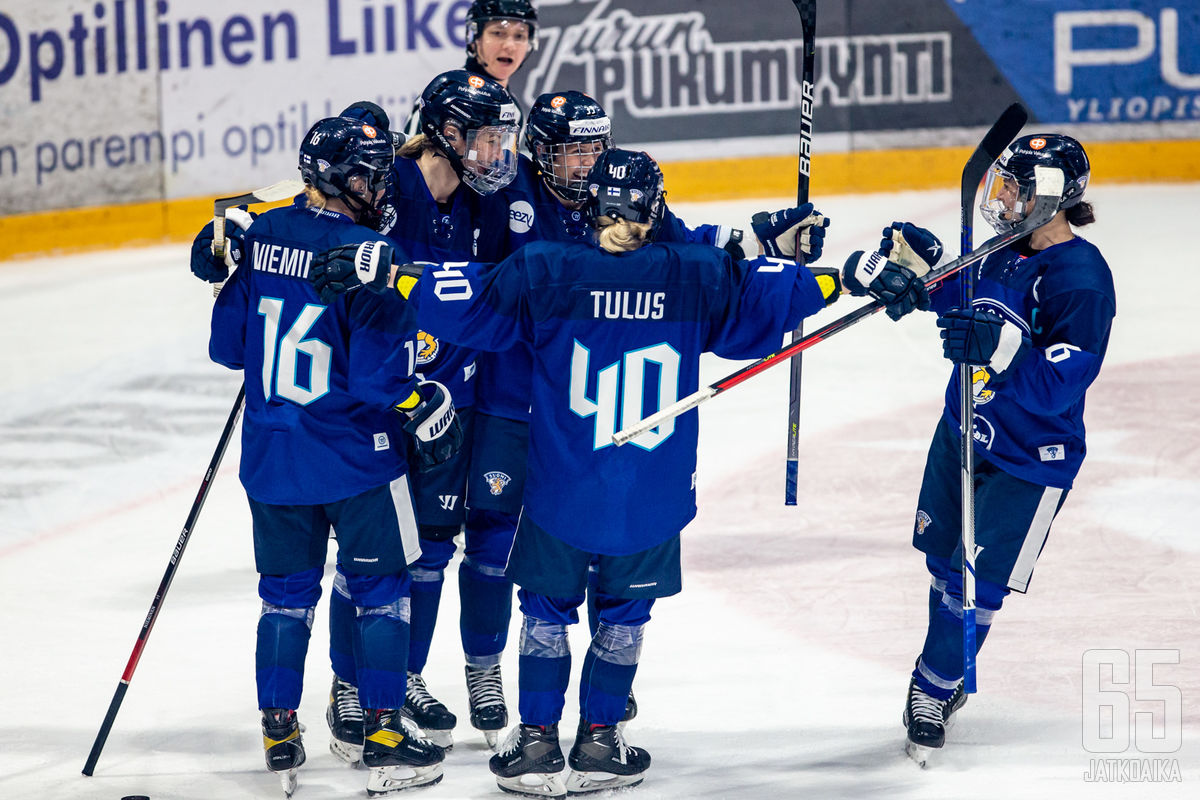 Vuonna 2022 Naisleijonat taistelevat sekä olympia- että MM-mitaleista. 