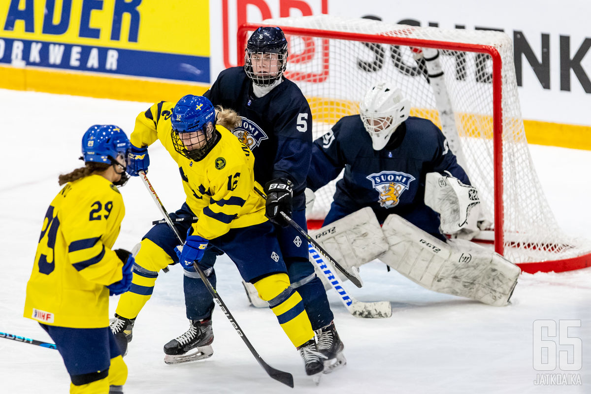 Suomi ei saanut Ruotsia kuriin.