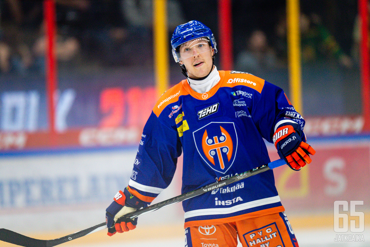 Tappara-kasvatti aloittaa ensimmäisen ammattilaiskautensa kirvespaidassa.