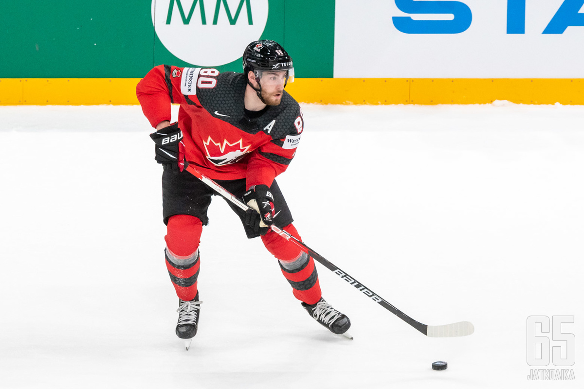 Pierre-Luc Dubois on ehtinyt edustaa lukuisien NHL-seurojen ohella myös Kanadan maajoukkuetta.