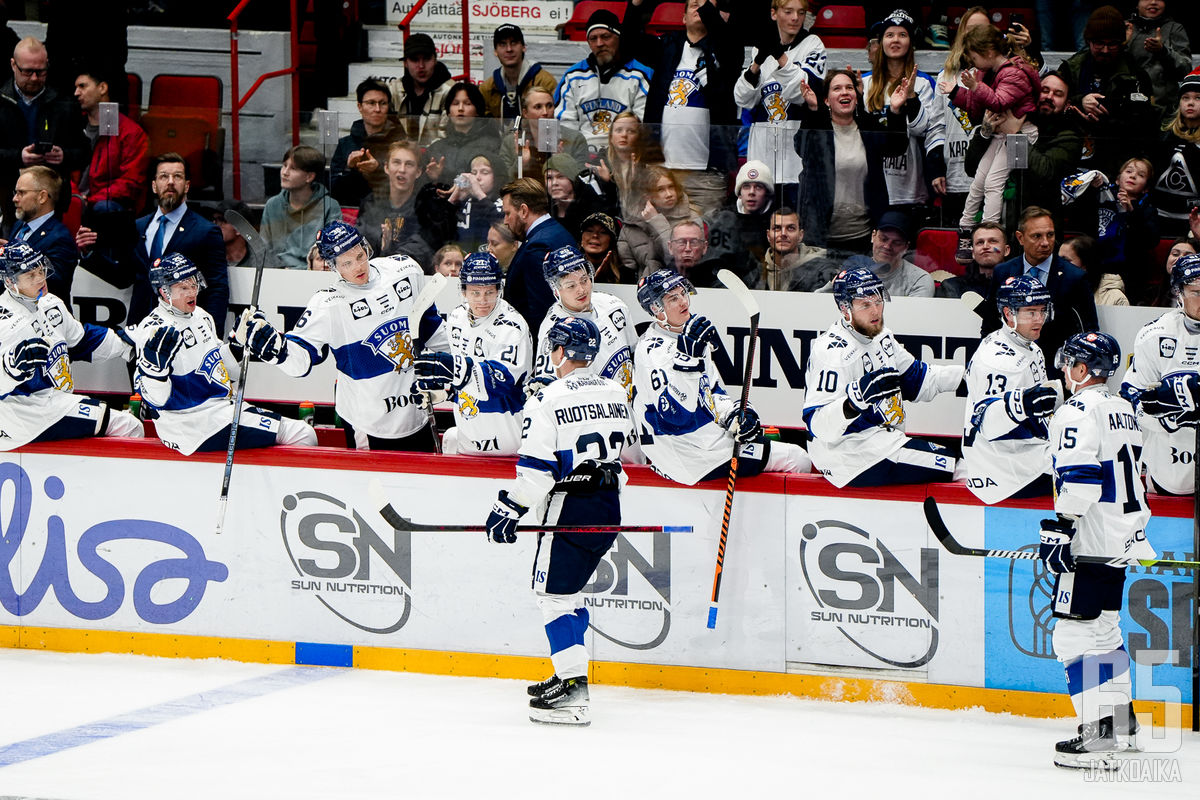 Antti Pennasen alku Leijonien päävalmentajana oli voitokas.