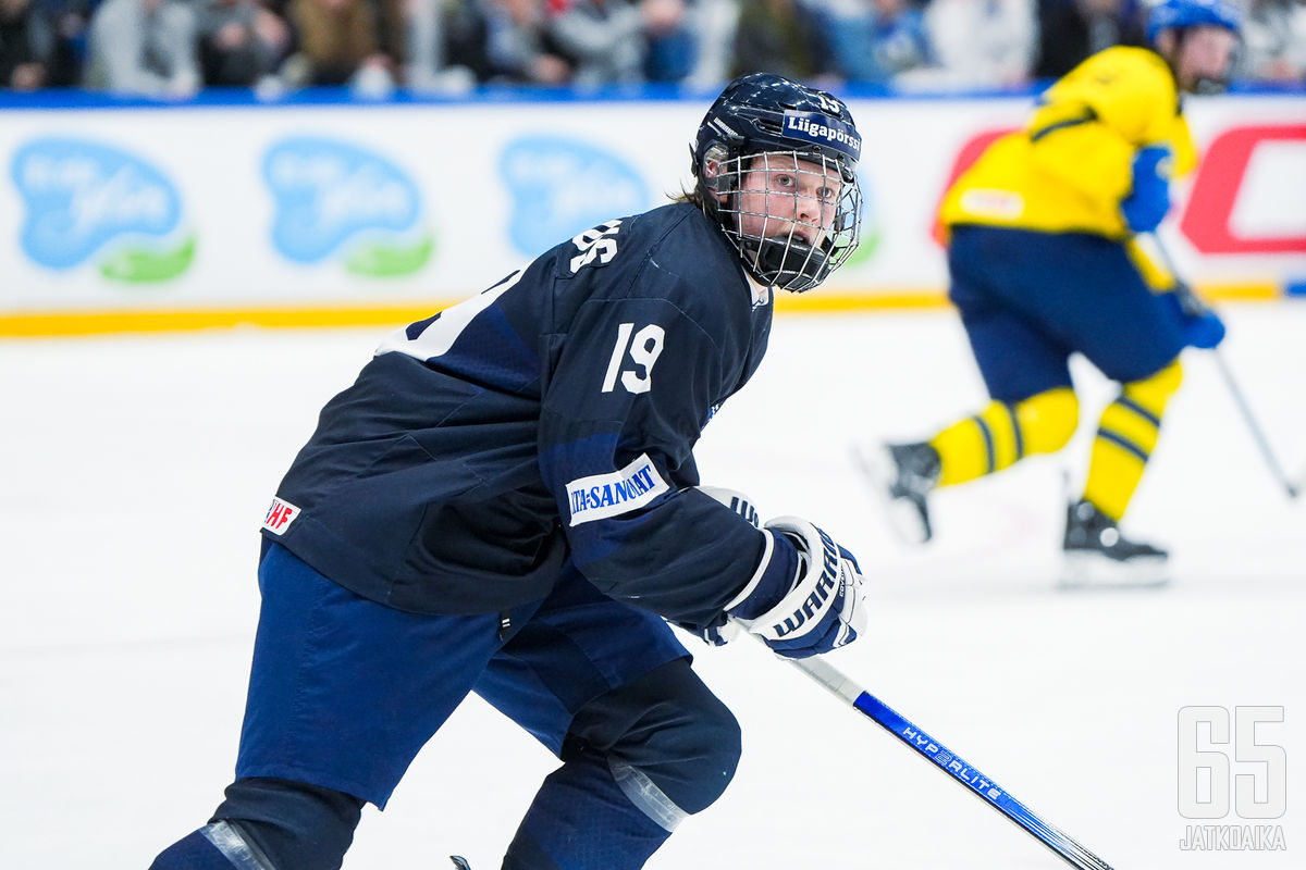 Konsta Helenius, 17, on mukana MM-joukkueessa.