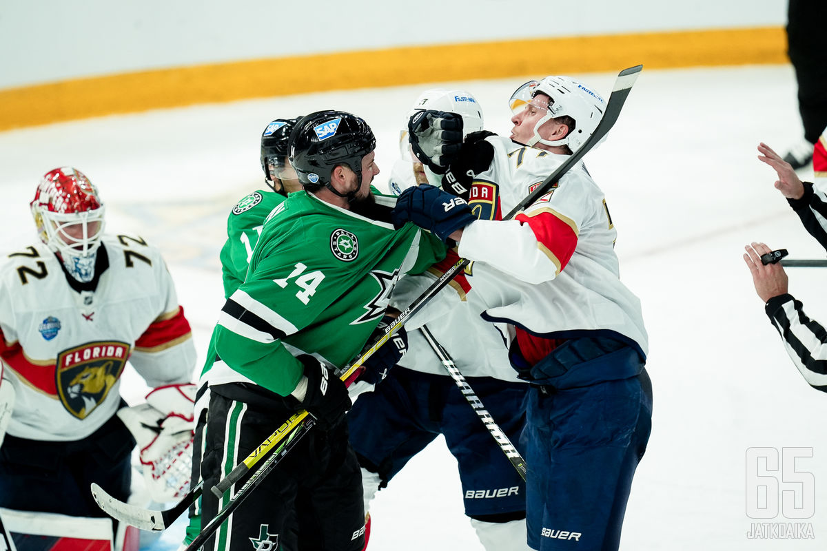 Jamie Benn ja Niko Mikkola taistelivat Tampereella.