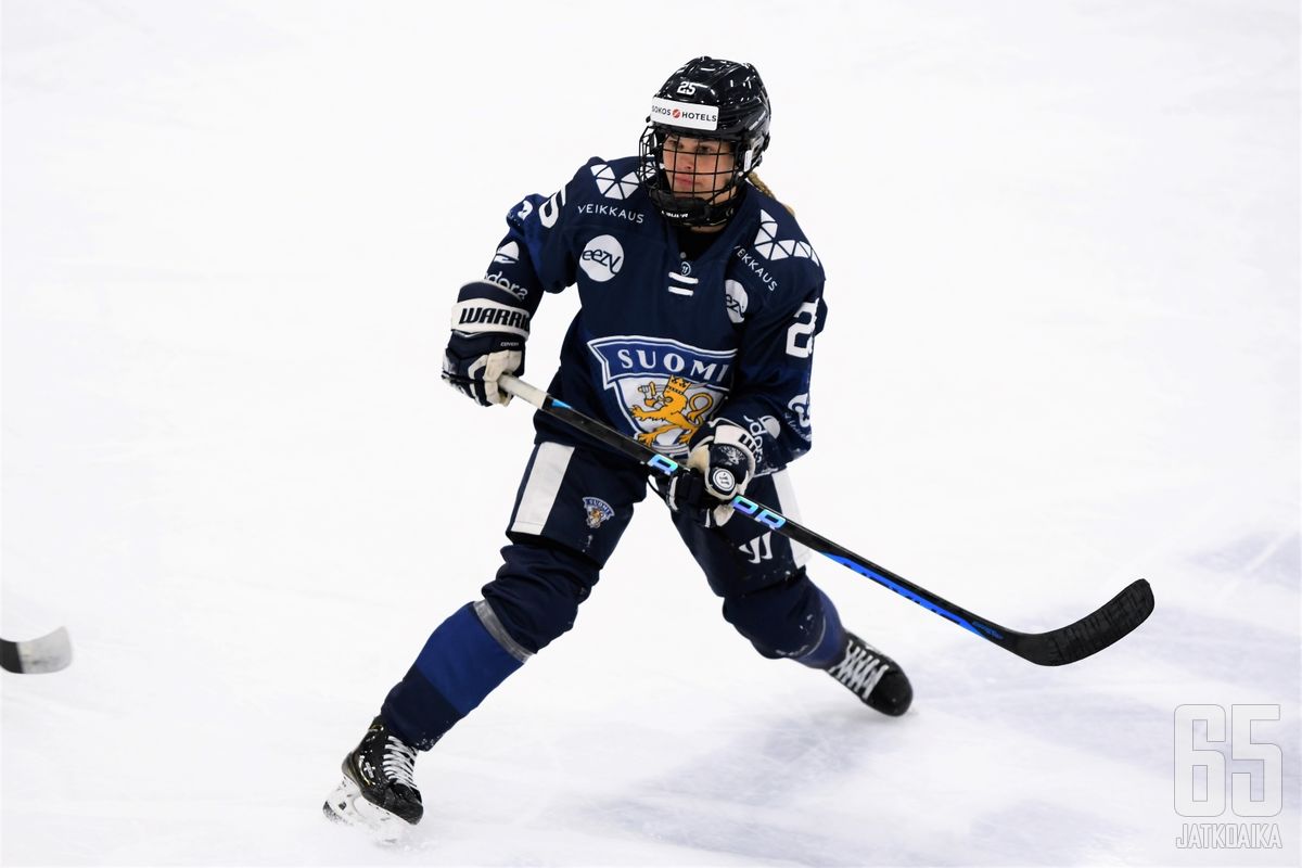 Kiira Yrjänen on tuttu näky Naisleijonissa.