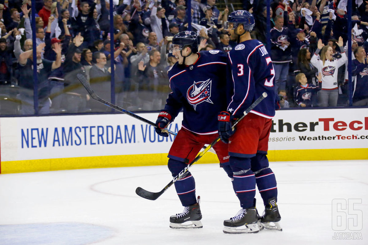 Zach Werenski ja Seth Jones johtavat Blue Jackets -puolustusta.