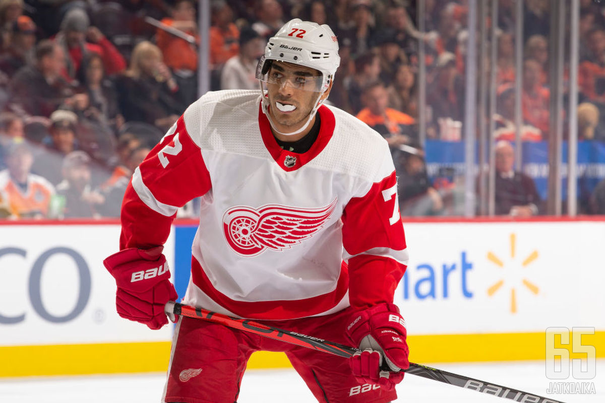 Athanasiou teki viime kaudella maaliennätyksensä NHL:ssä.