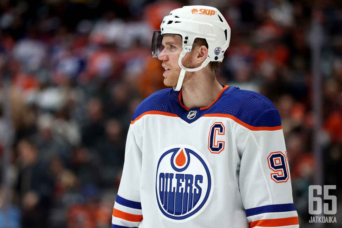 Connor McDavid rikkoi hurjan rajapyykin NHL:ssä, edellinen kerta 27 vuoden  takaa - NHL  - Uutiset  - Kaikki jääkiekosta