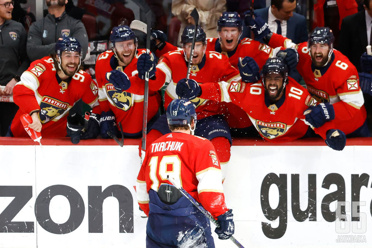 Florida Panthers voitti Itäisen konferenssin finaalisarjan puhtaasti 4–0. 