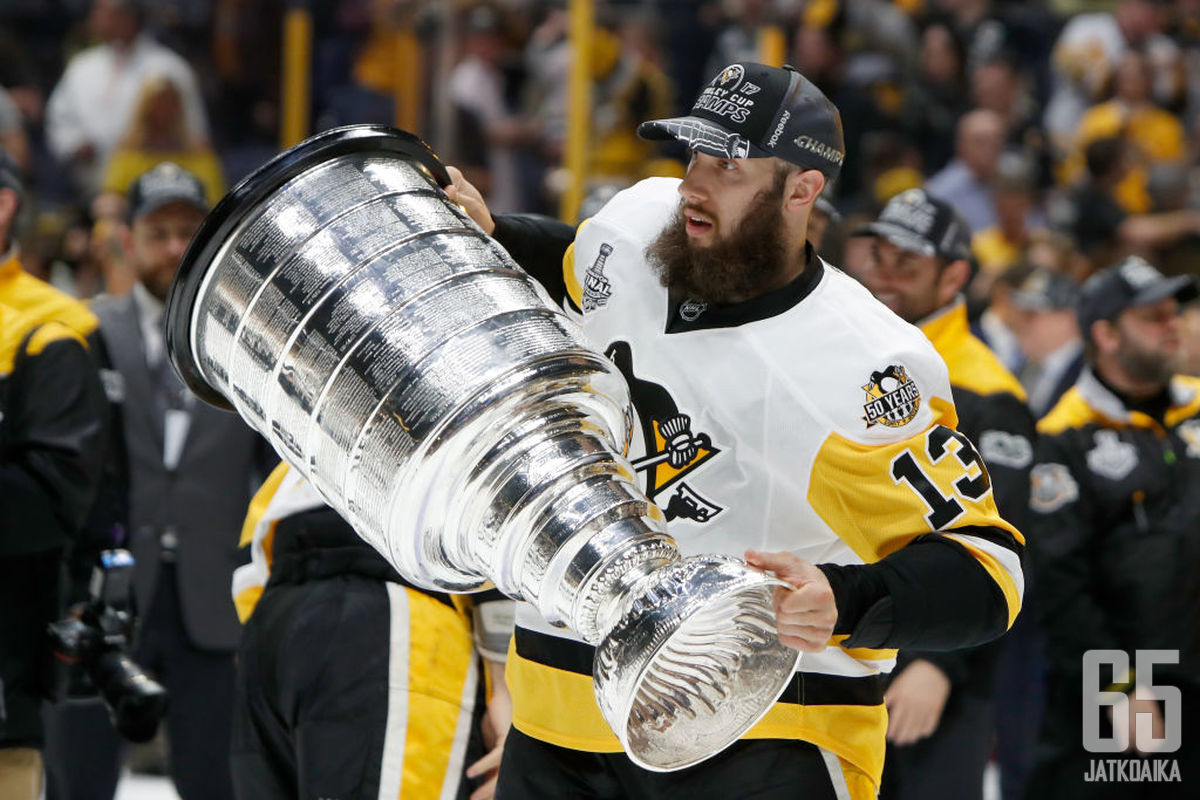 Nick Bonino voitti kaksi Stanley Cupia Pittsburgh Penguinsin paidassa vuosina 2016 ja 2017.