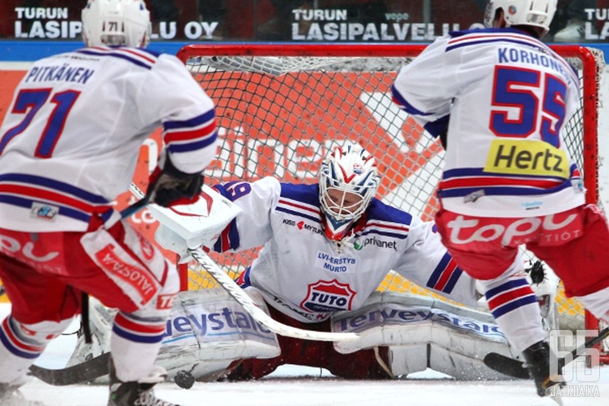 Tommi Virtanen nousi jälleen illan ottelun sankariksi.