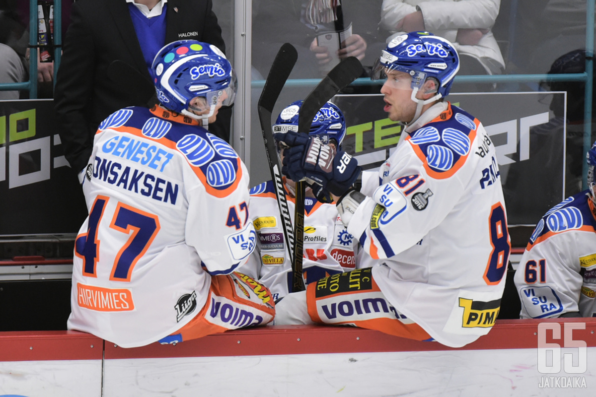 Alexander Bonsaksen ja Jukka Peltola olivat pelipäällä.