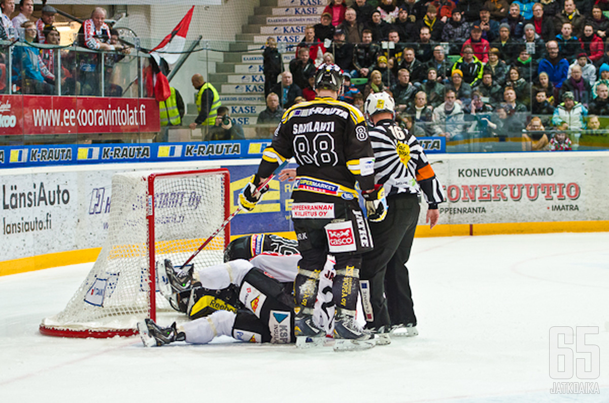 Koheltaminen lienee päivän sana, kun tuskansa keskellä vellovat JYP ja SaiPa kohtaavat jälleen toisensa.