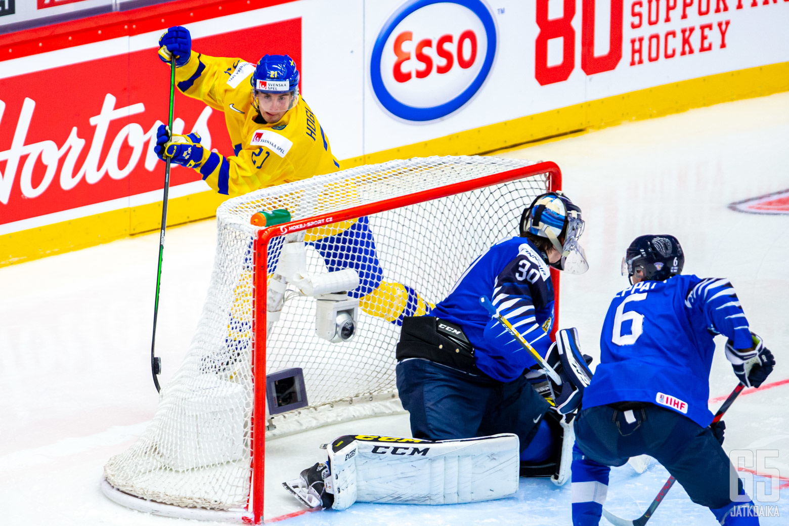 Suomi - Ruotsi, Nuorten MM-kisat 
26.12.2019, Werk Areena, Trinec. 
Kuva: Jari Mäki-Kuutti